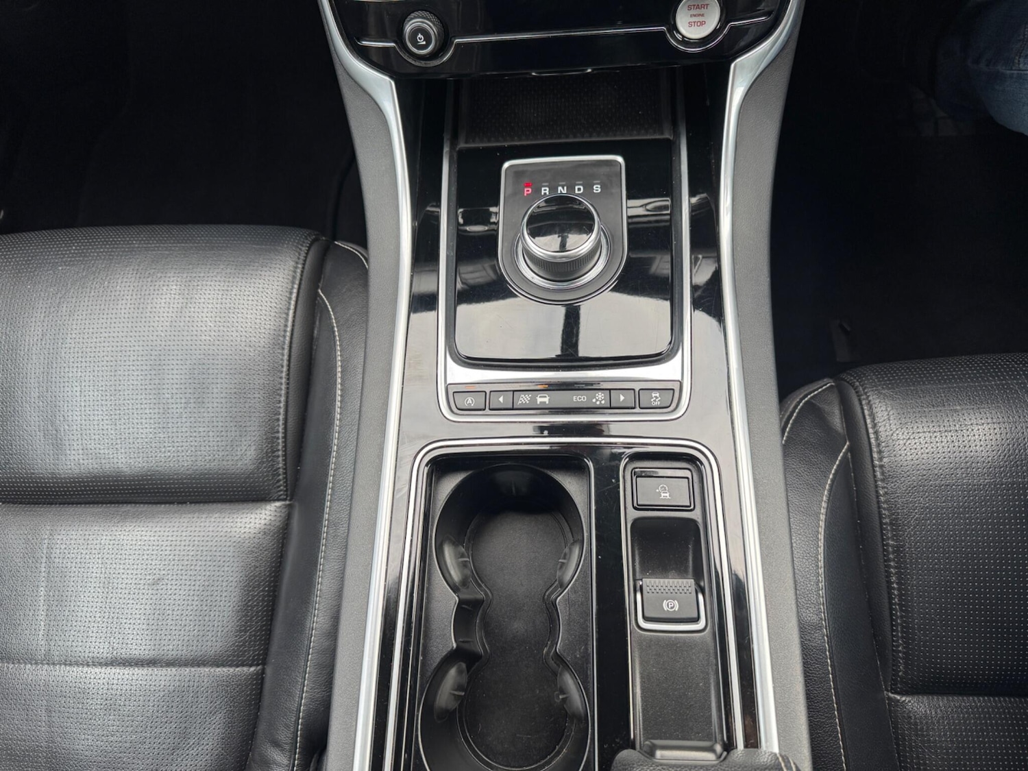 Used Jaguar XF 2017 for sale - 77683778: Photo 27