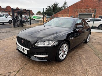 Used Jaguar XF 2017 for sale - 77683778: Photo