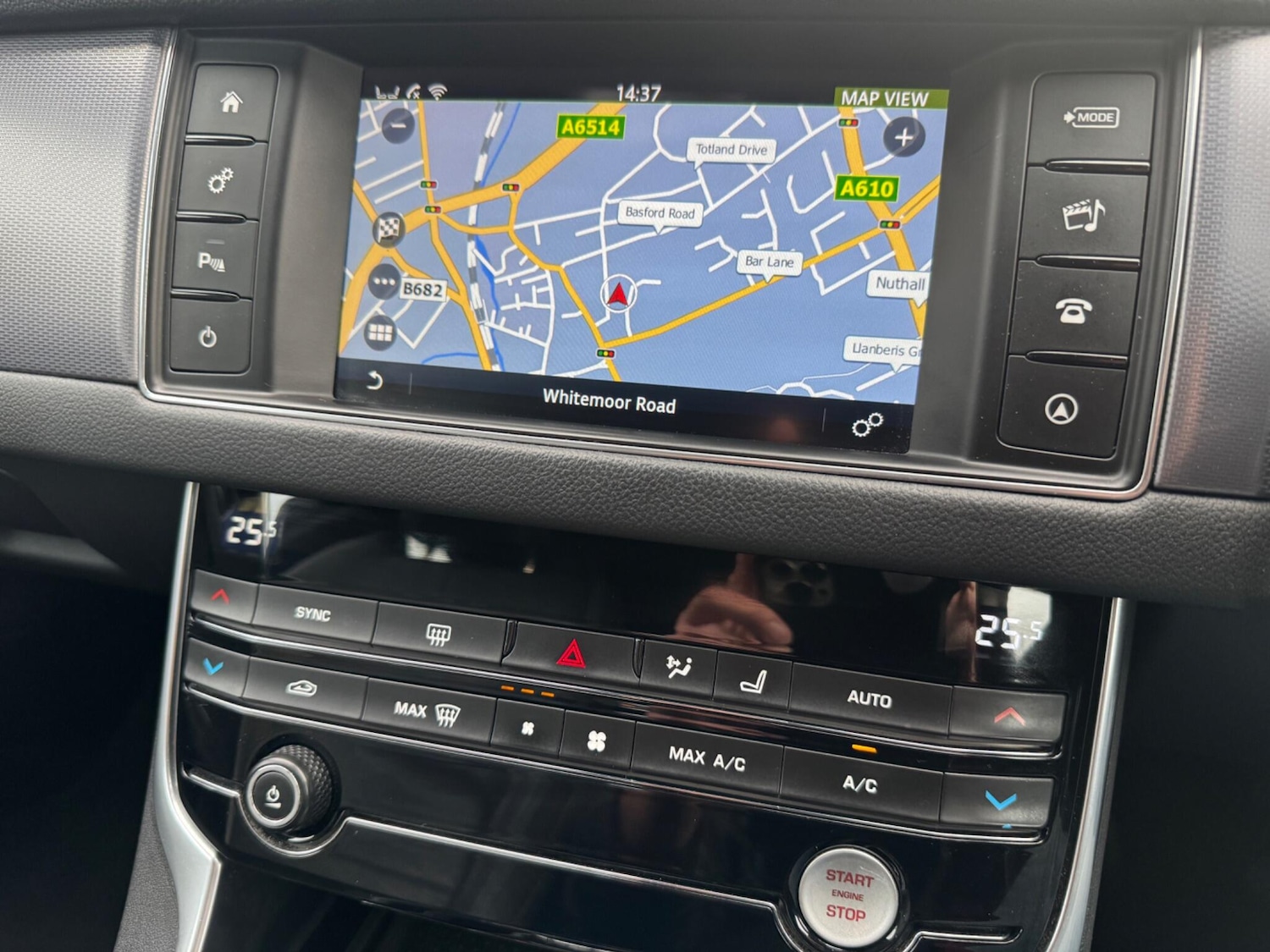 Used Jaguar XF 2017 for sale - 77683778: Photo 33