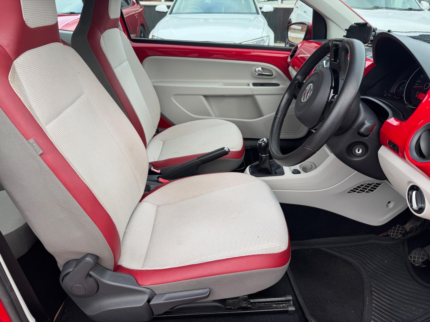 Used Volkswagen up! for sale - 77723064: Photo 9