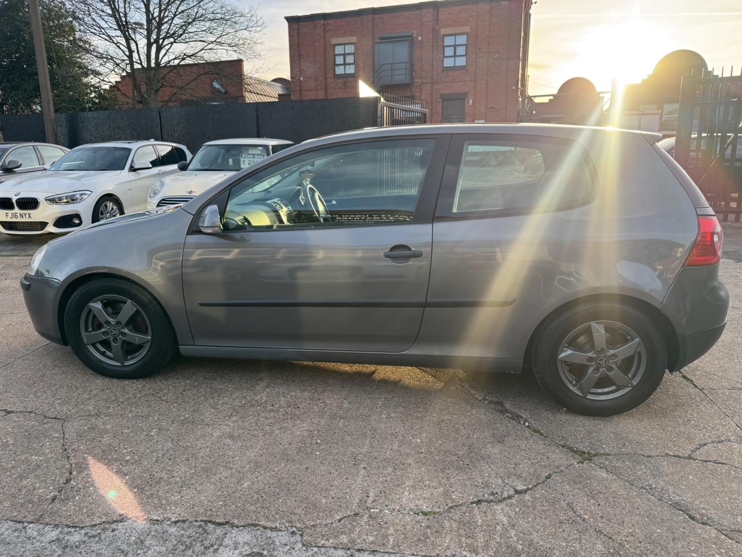 Used Volkswagen Golf 2006 for sale - 78171368: Photo 2