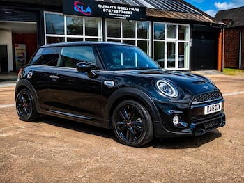 Used MINI Hatch 2018 for sale - 78947103: Photo