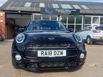 Used MINI Hatch 2018 for sale - 78947103: Photo