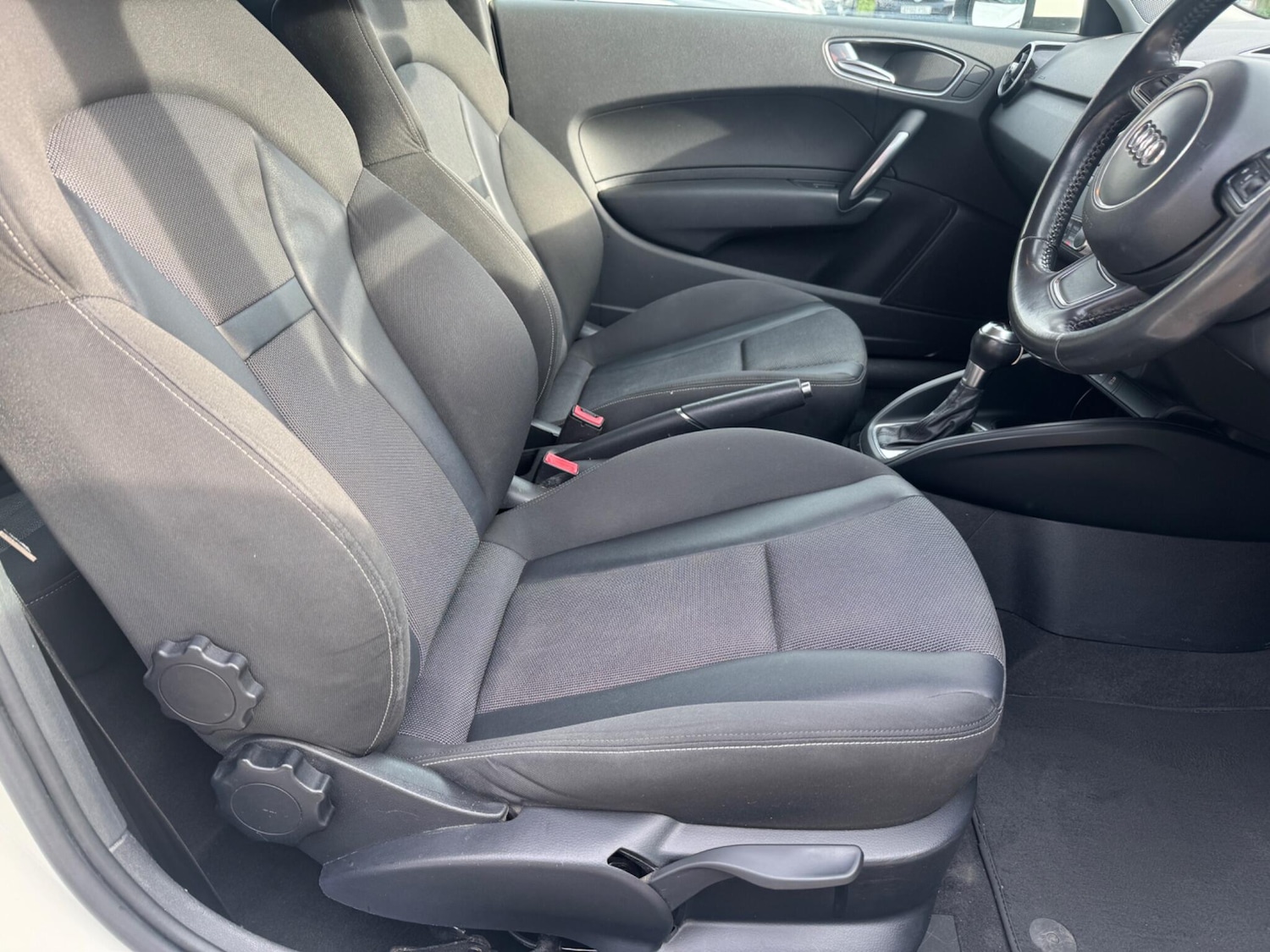 Used Audi A1 2011 for sale - 78127611: Photo 21