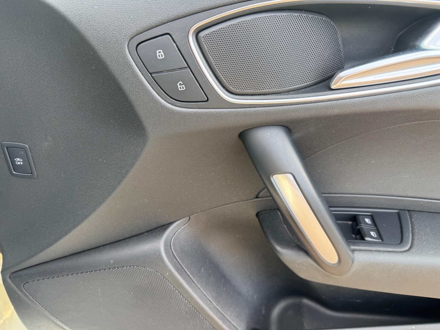 Used Audi A1 2011 for sale - 78127611: Photo 25