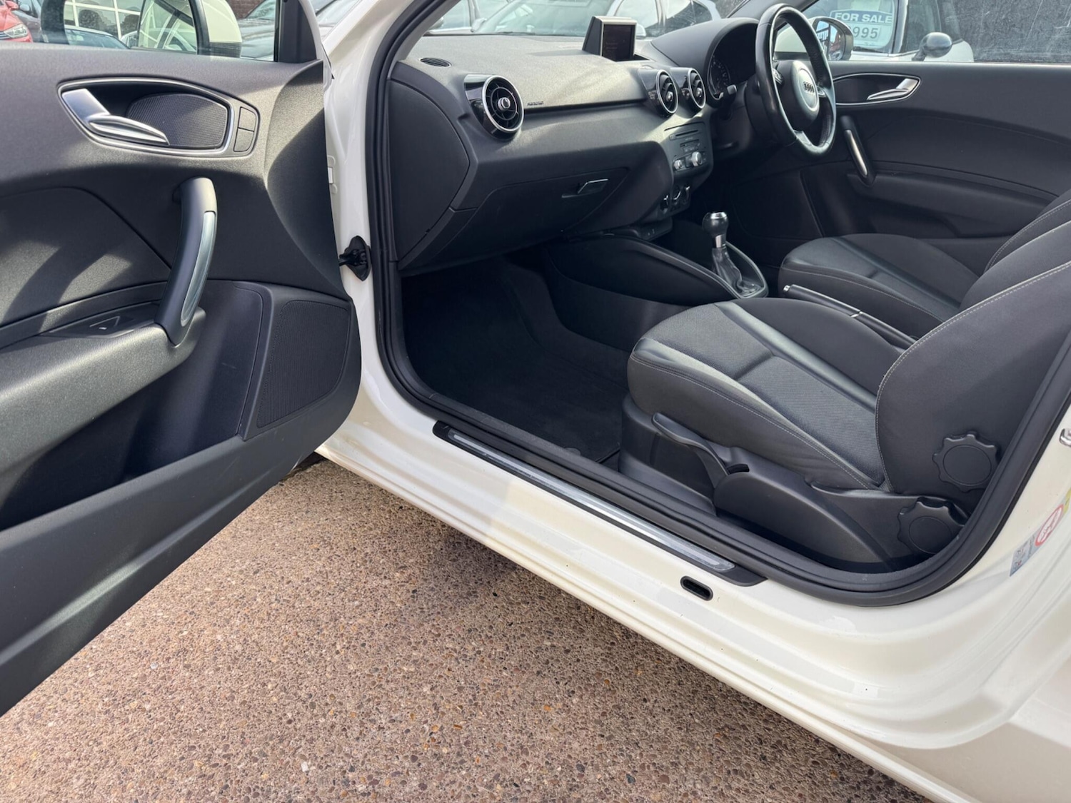 Used Audi A1 2011 for sale - 78127611: Photo 31