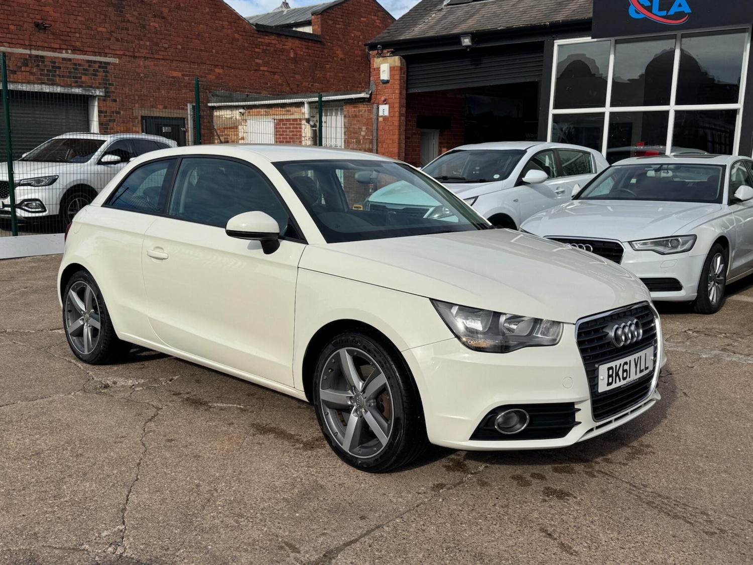 Used Audi A1 2011 for sale - 78127611: Photo 5