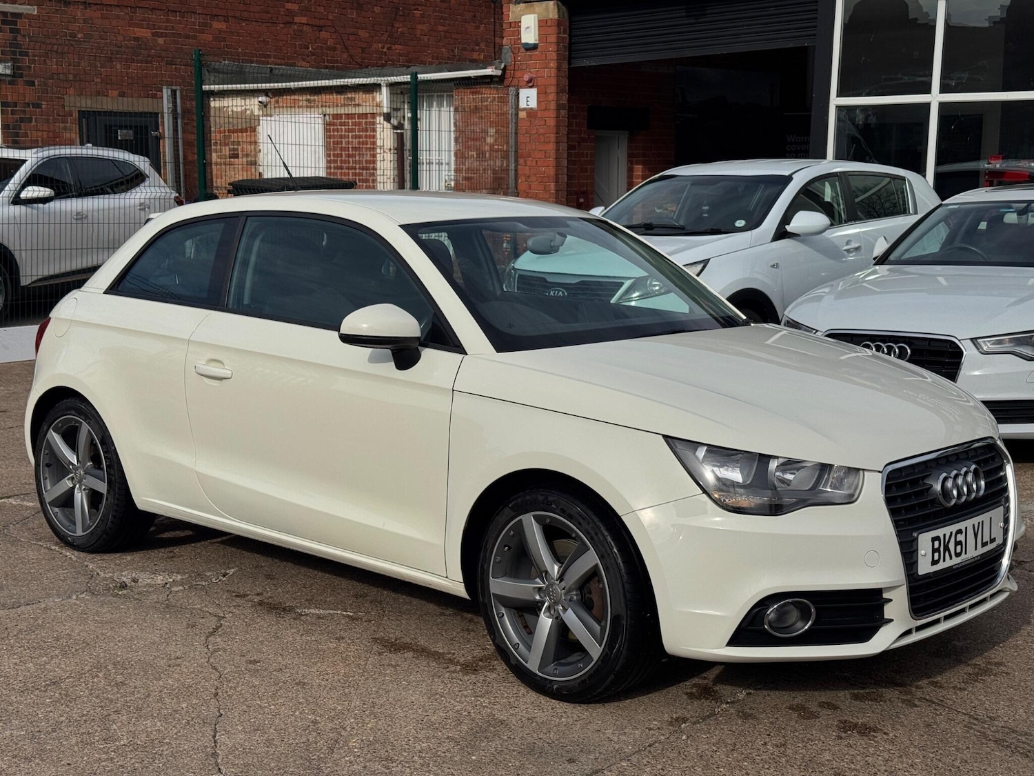 Used Audi A1 2011 for sale - 78127611: Photo 6