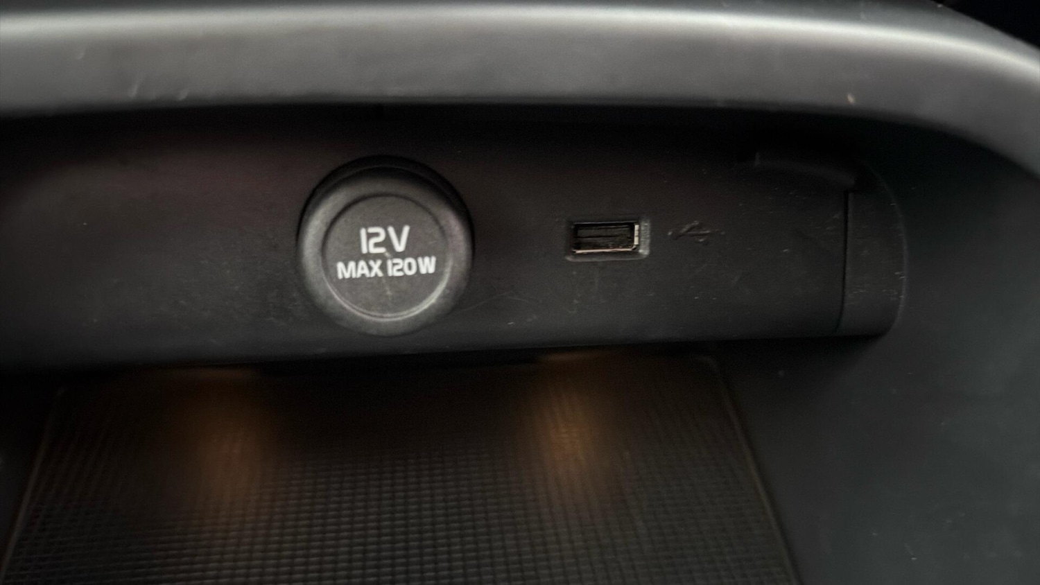 Used Volvo XC40 2020 for sale - 77060438: Photo 14