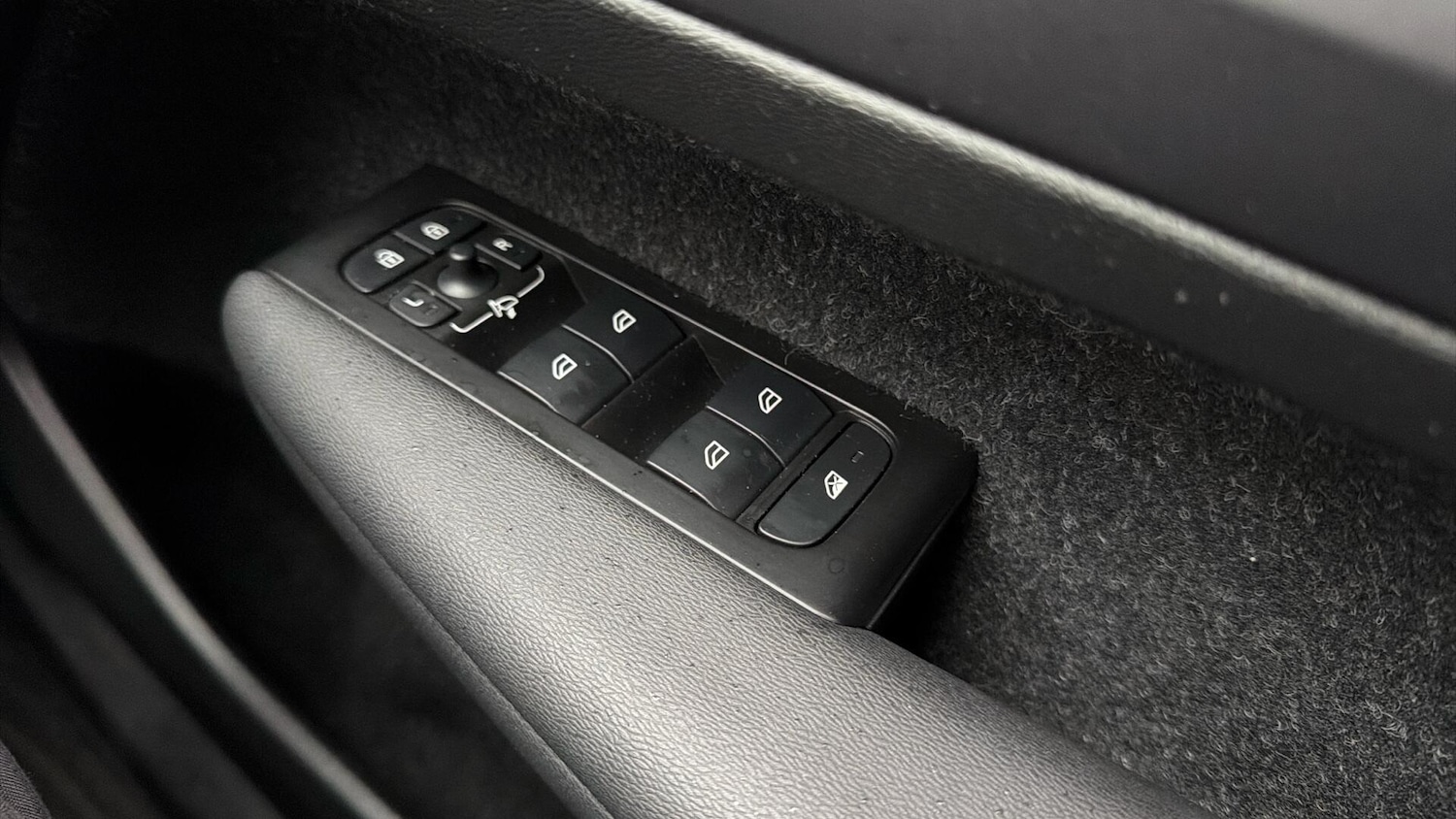 Used Volvo XC40 2020 for sale - 77060438: Photo 24