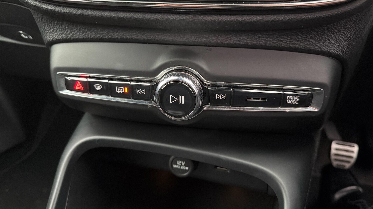 Used Volvo XC40 2020 for sale - 77060438: Photo 25