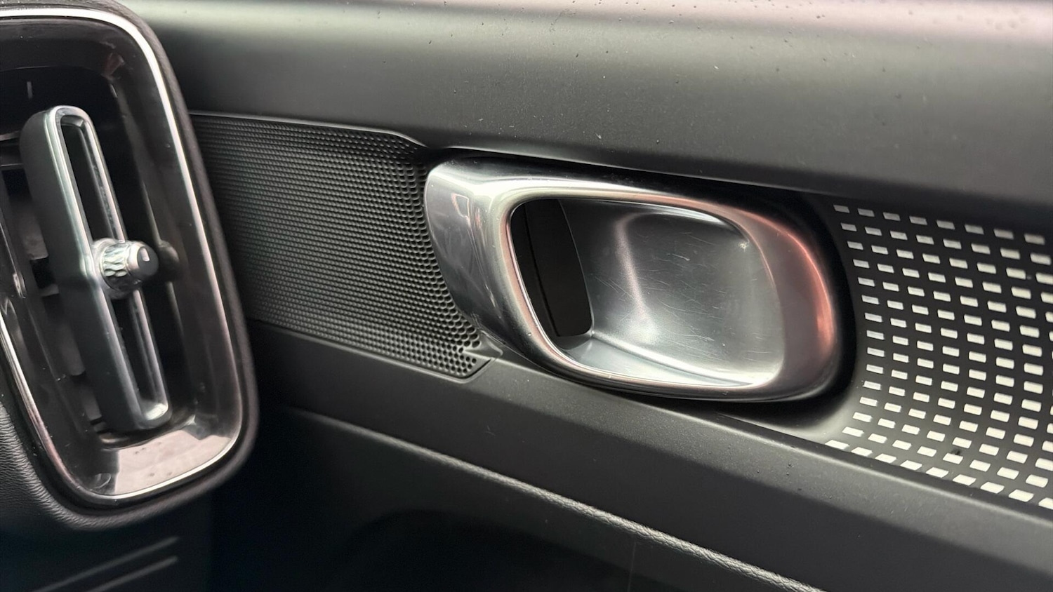 Used Volvo XC40 2020 for sale - 77060438: Photo 29