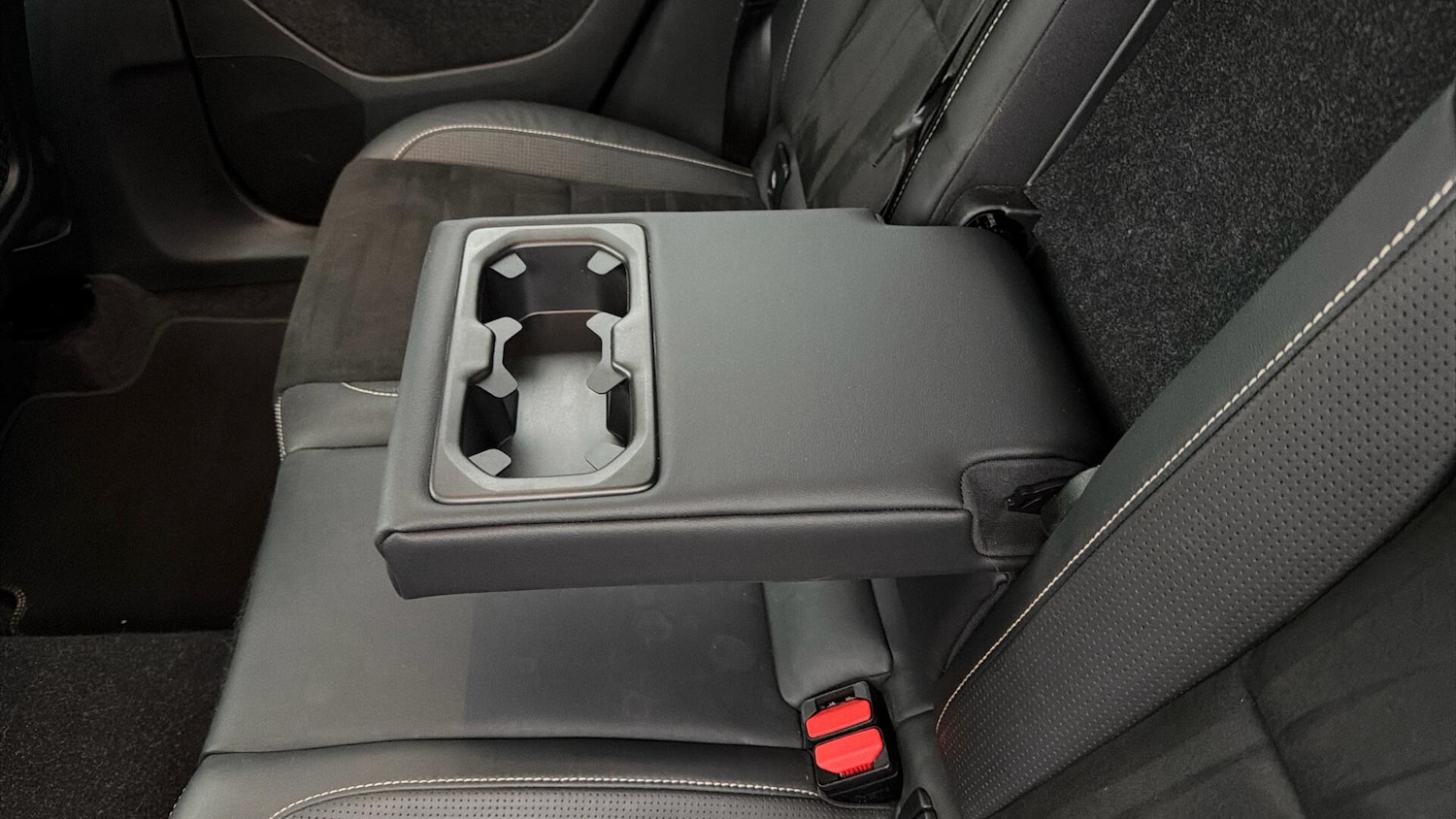 Used Volvo XC40 2020 for sale - 77060438: Photo 34