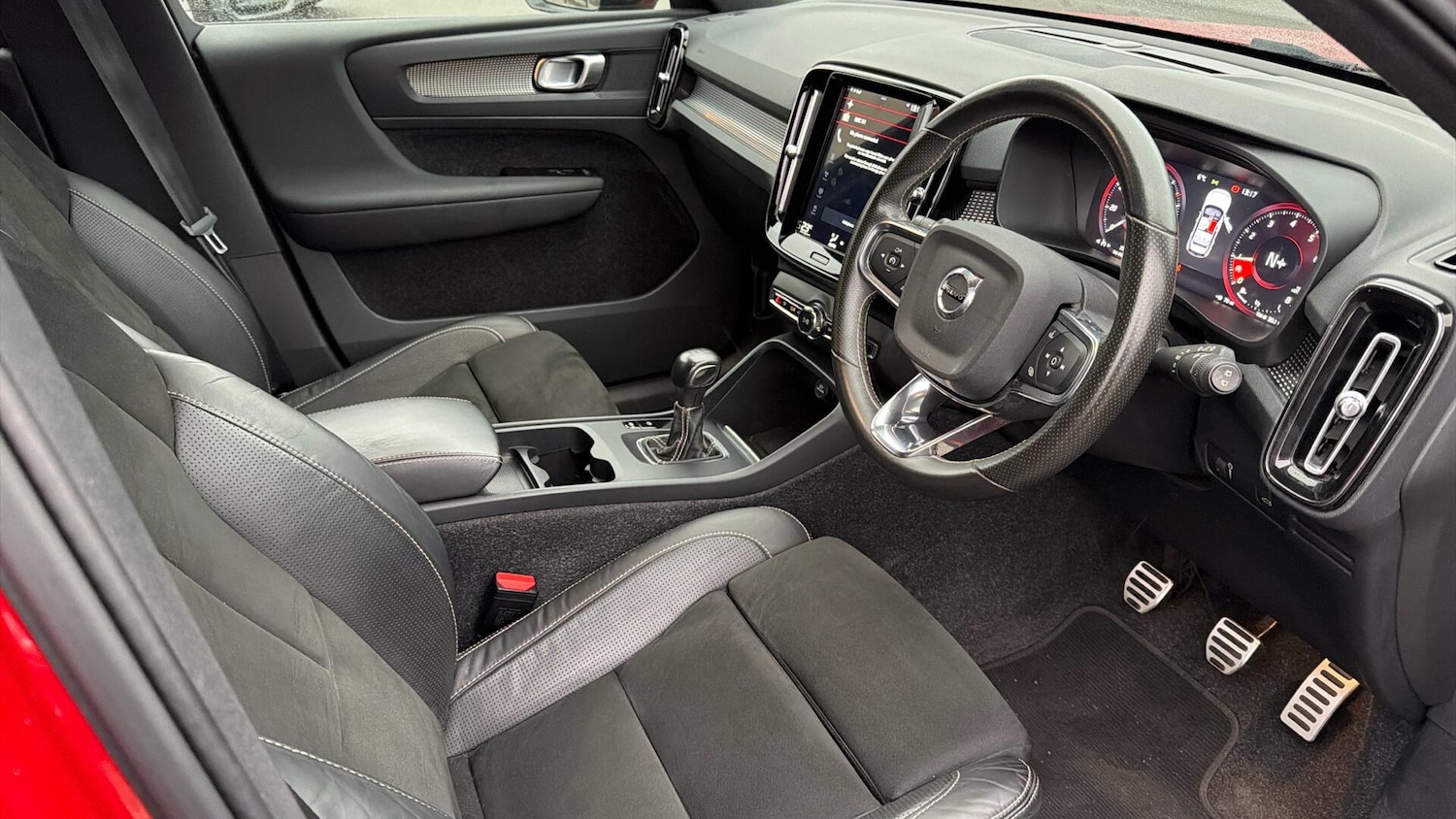 Used Volvo XC40 2020 for sale - 77060438: Photo 4