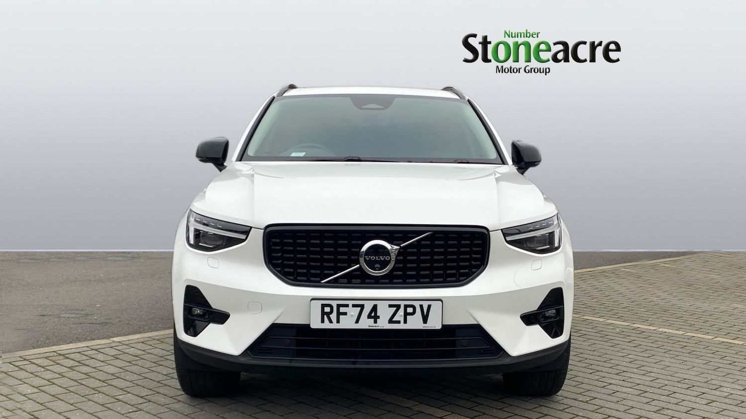 Used Volvo XC40 2025 for sale - 77101691: Photo 2