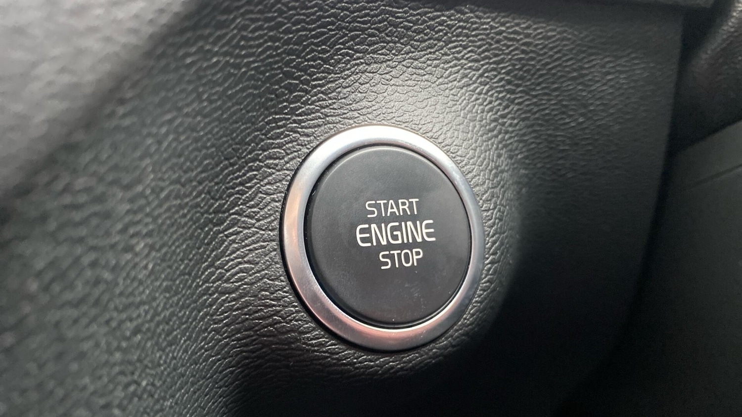 Used Volvo XC40 2025 for sale - 77101691: Photo 20