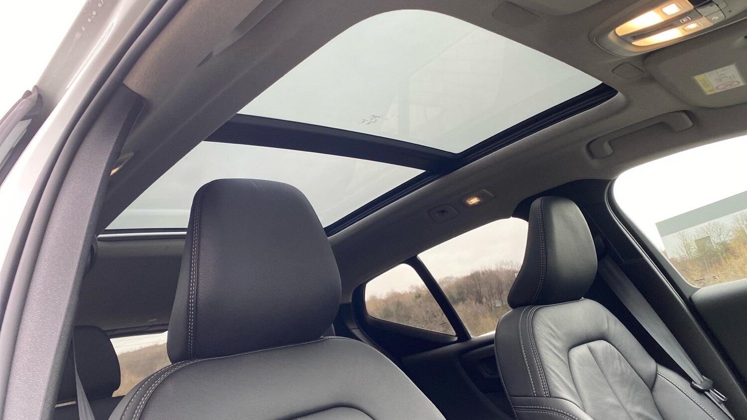 Used Volvo XC40 2025 for sale - 77101691: Photo 40