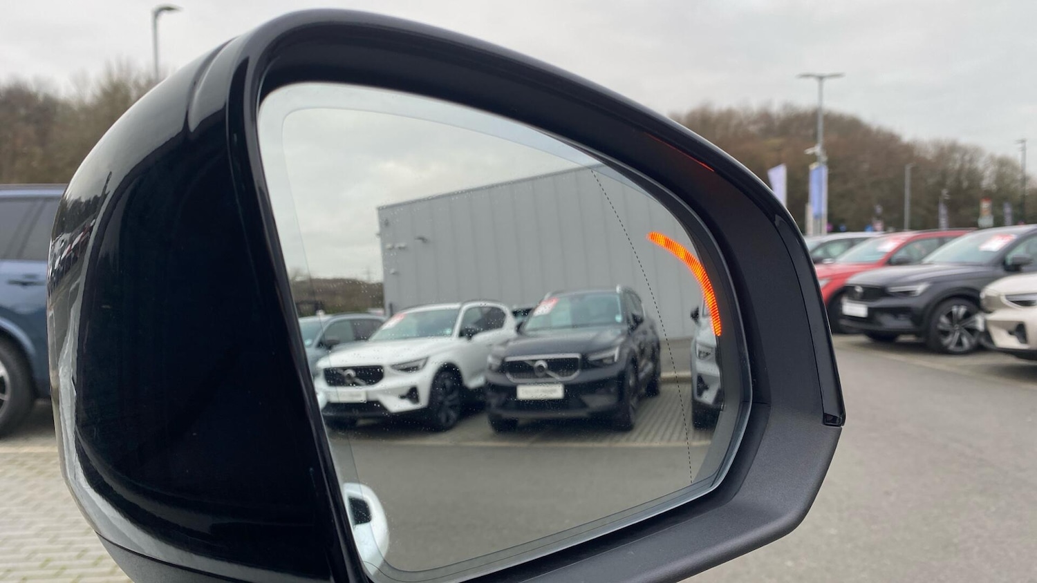 Used Volvo XC40 2025 for sale - 77101691: Photo 41