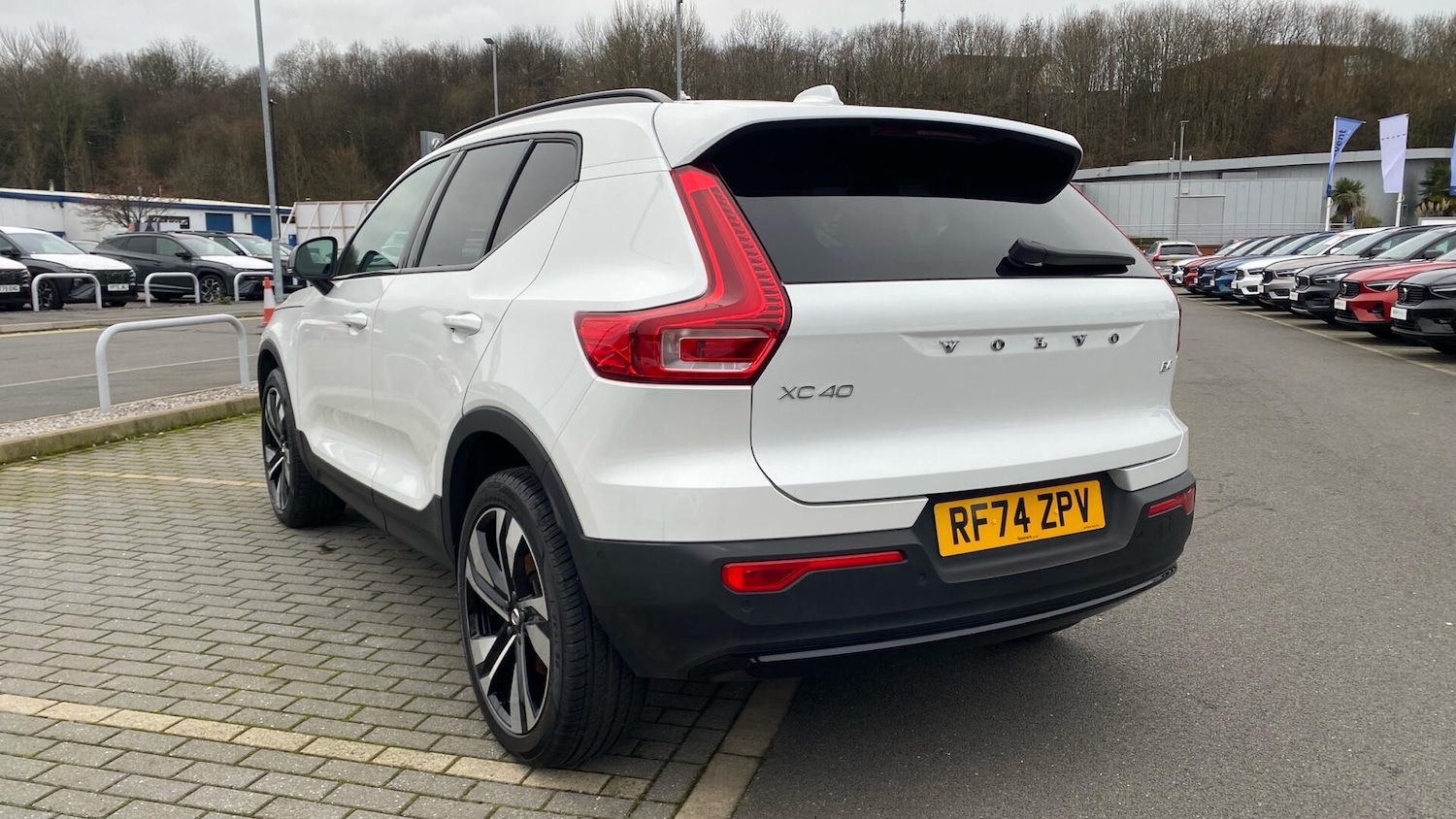 Used Volvo XC40 2025 for sale - 77101691: Photo 5