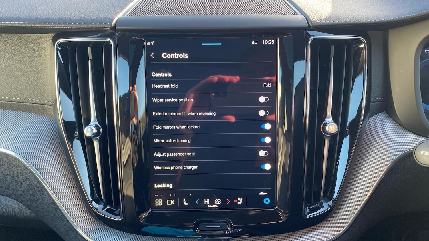Used Volvo XC60 2024 for sale - 76612863: Photo 16