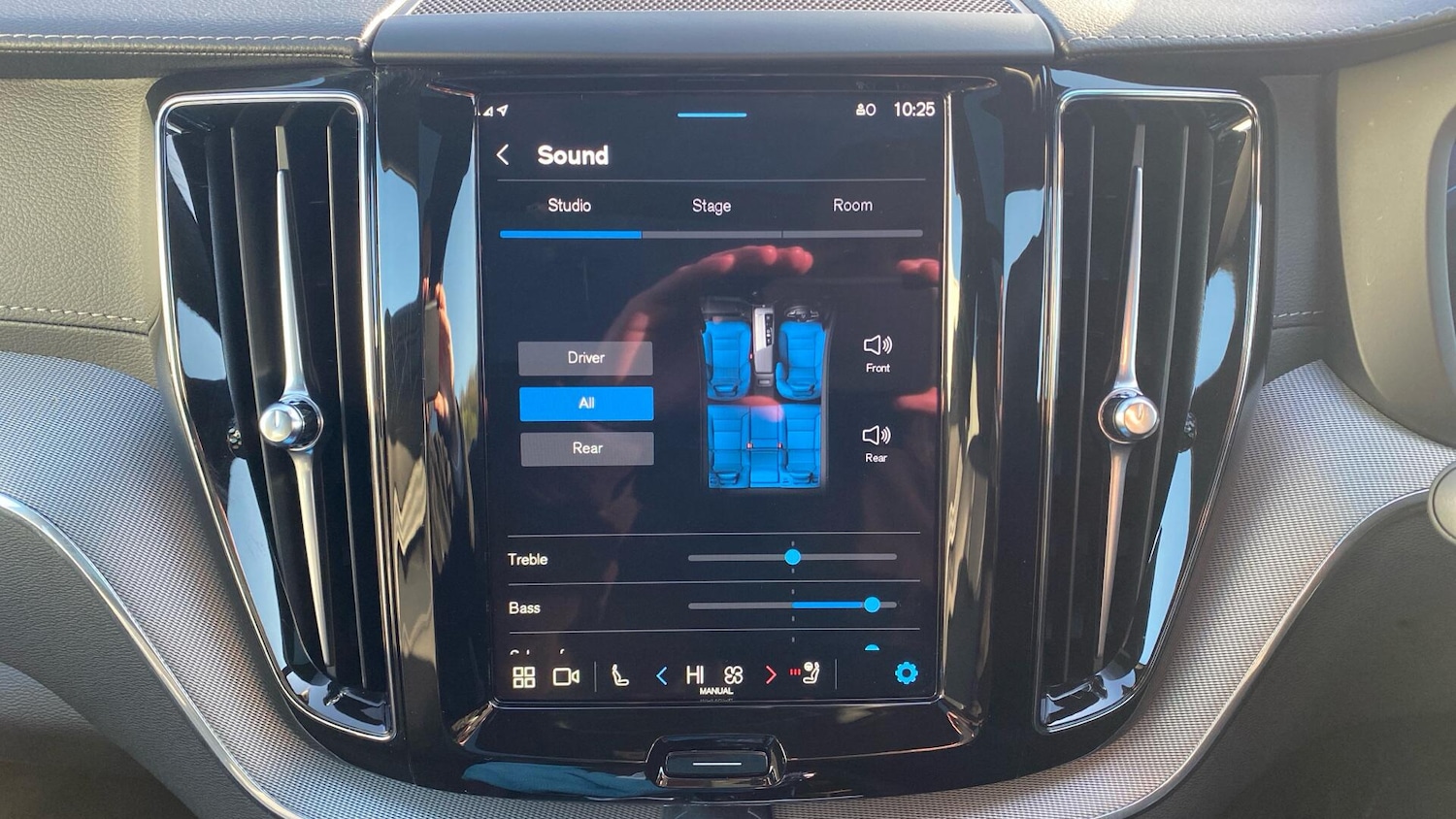 Used Volvo XC60 2024 for sale - 76612863: Photo 18