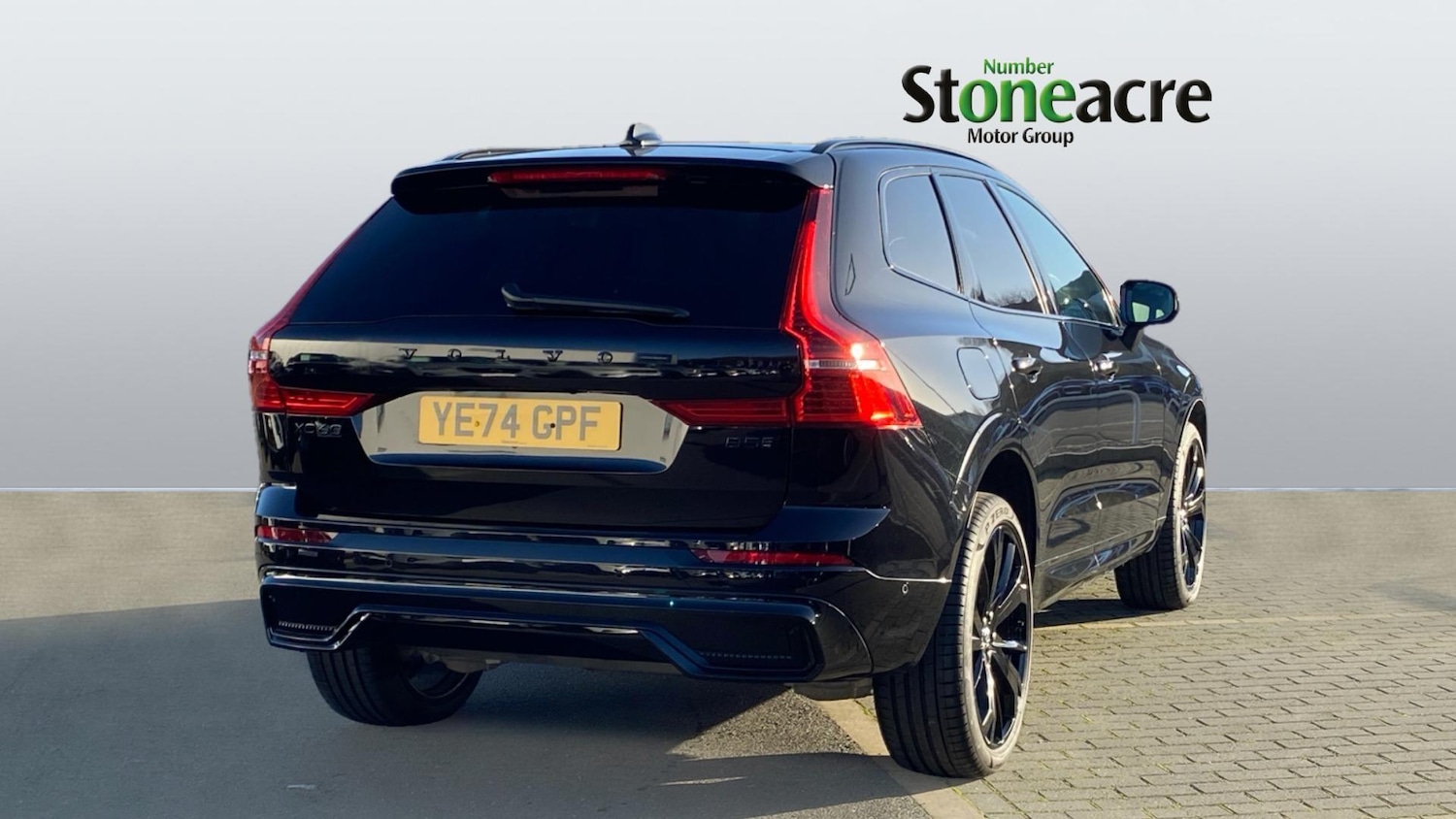 Used Volvo XC60 2024 for sale - 76612863: Photo 2