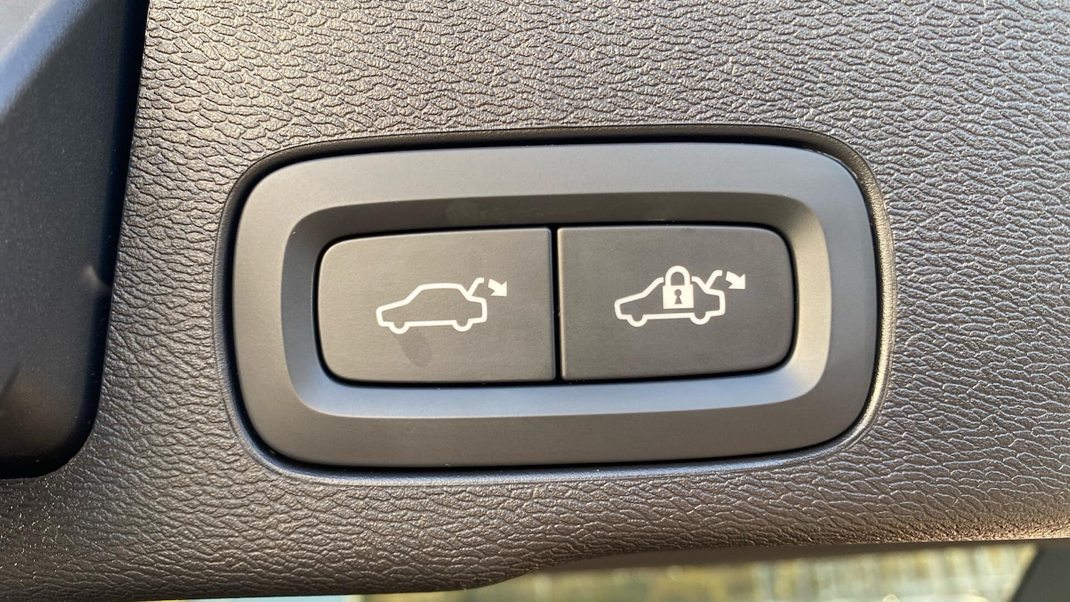 Used Volvo XC60 2024 for sale - 76612863: Photo 36