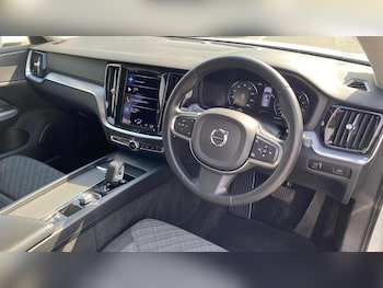 Used Volvo V60 2022 for sale - 78741933: Photo