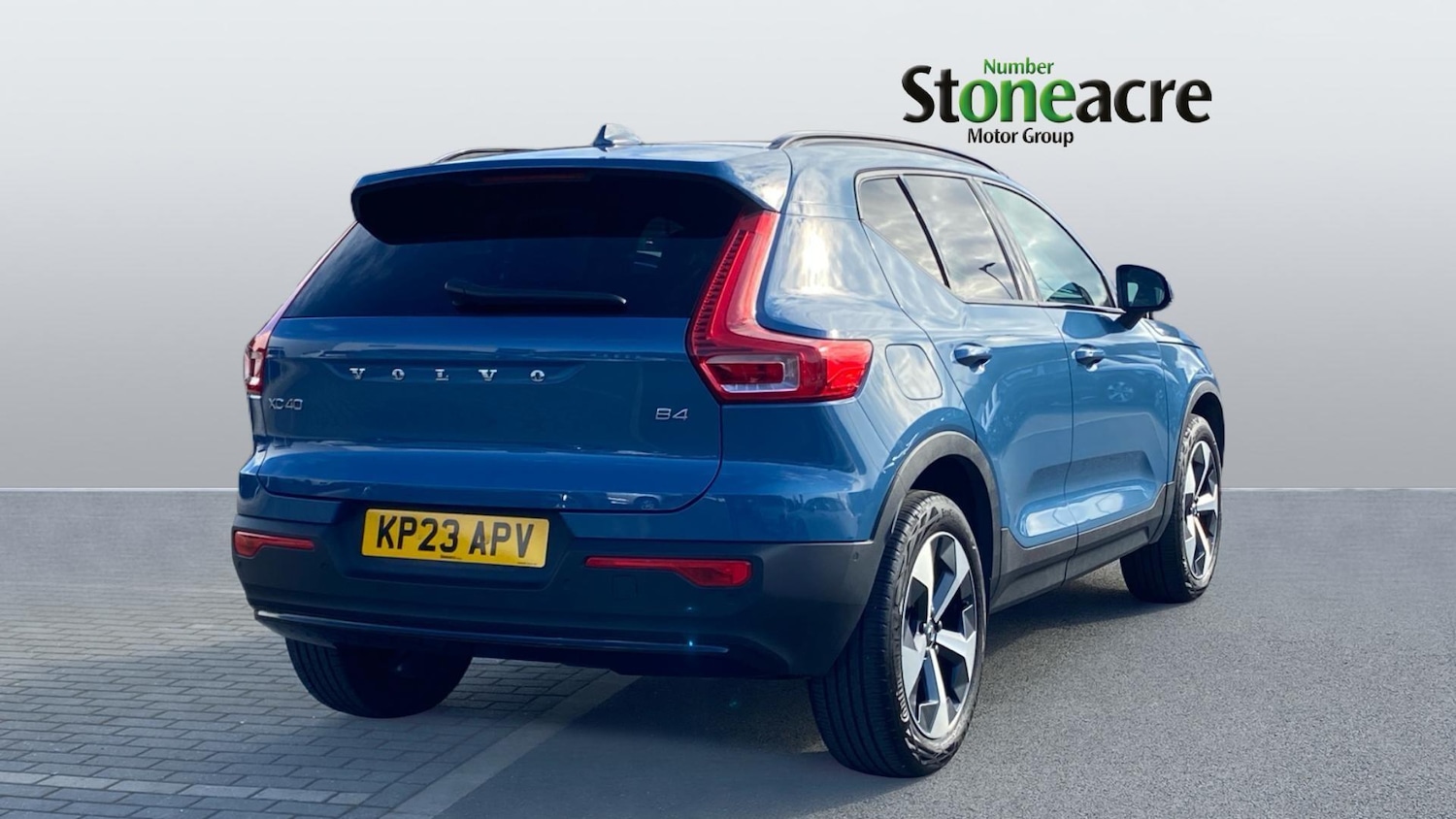 Used Volvo XC40 2023 for sale - 78086111: Photo 2