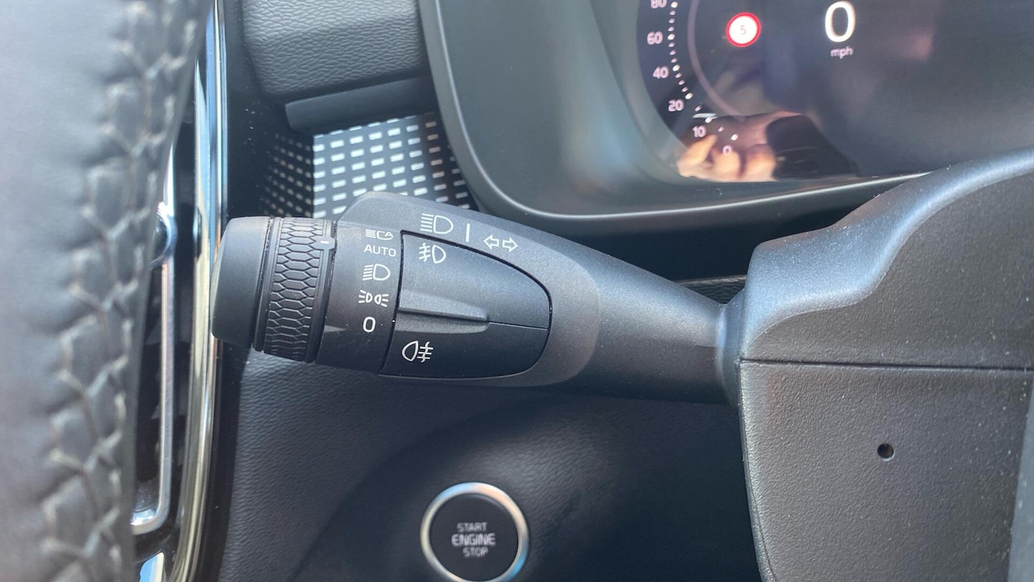 Used Volvo XC40 2023 for sale - 78086111: Photo 20