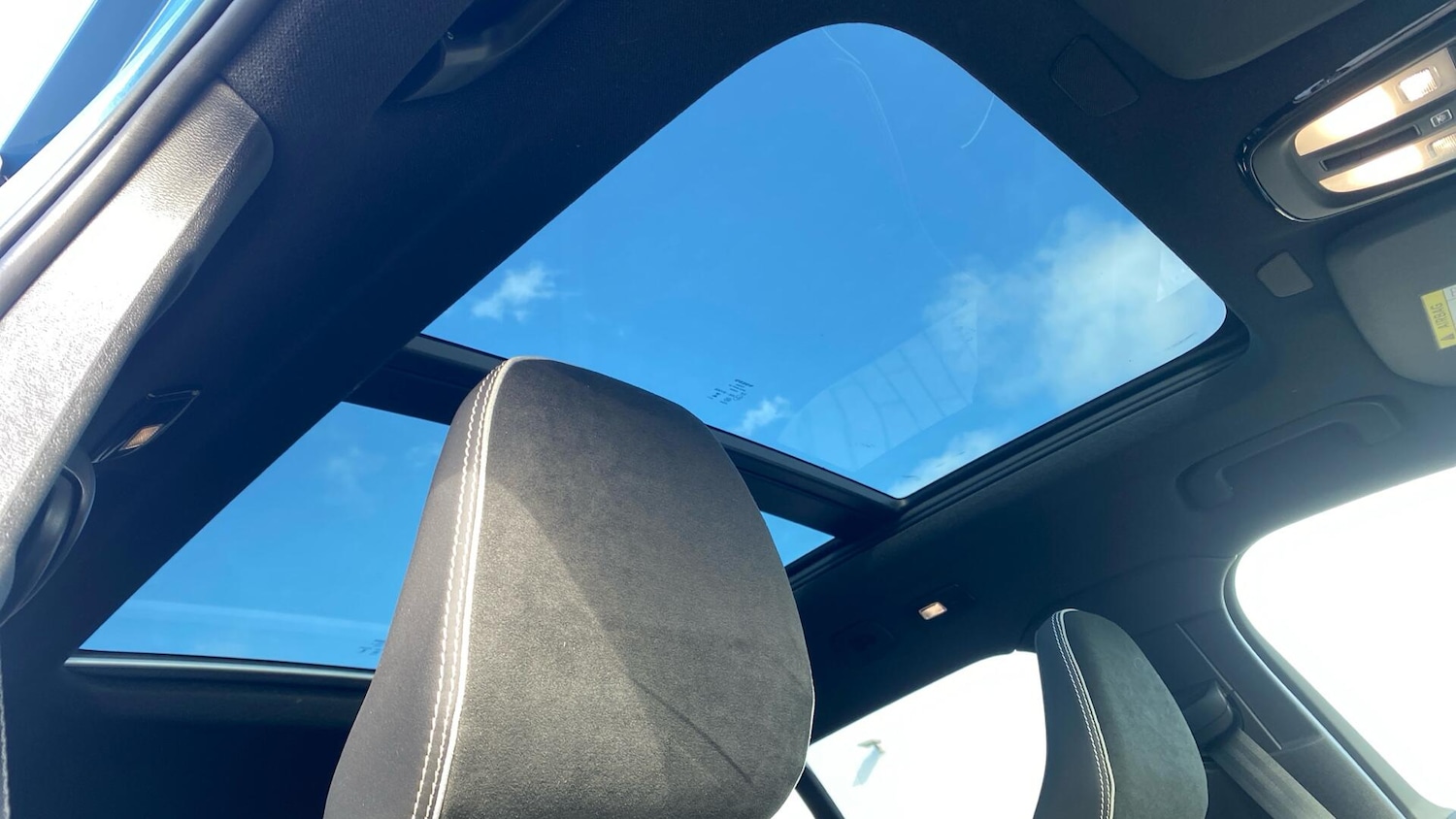 Used Volvo XC40 2023 for sale - 78086111: Photo 31