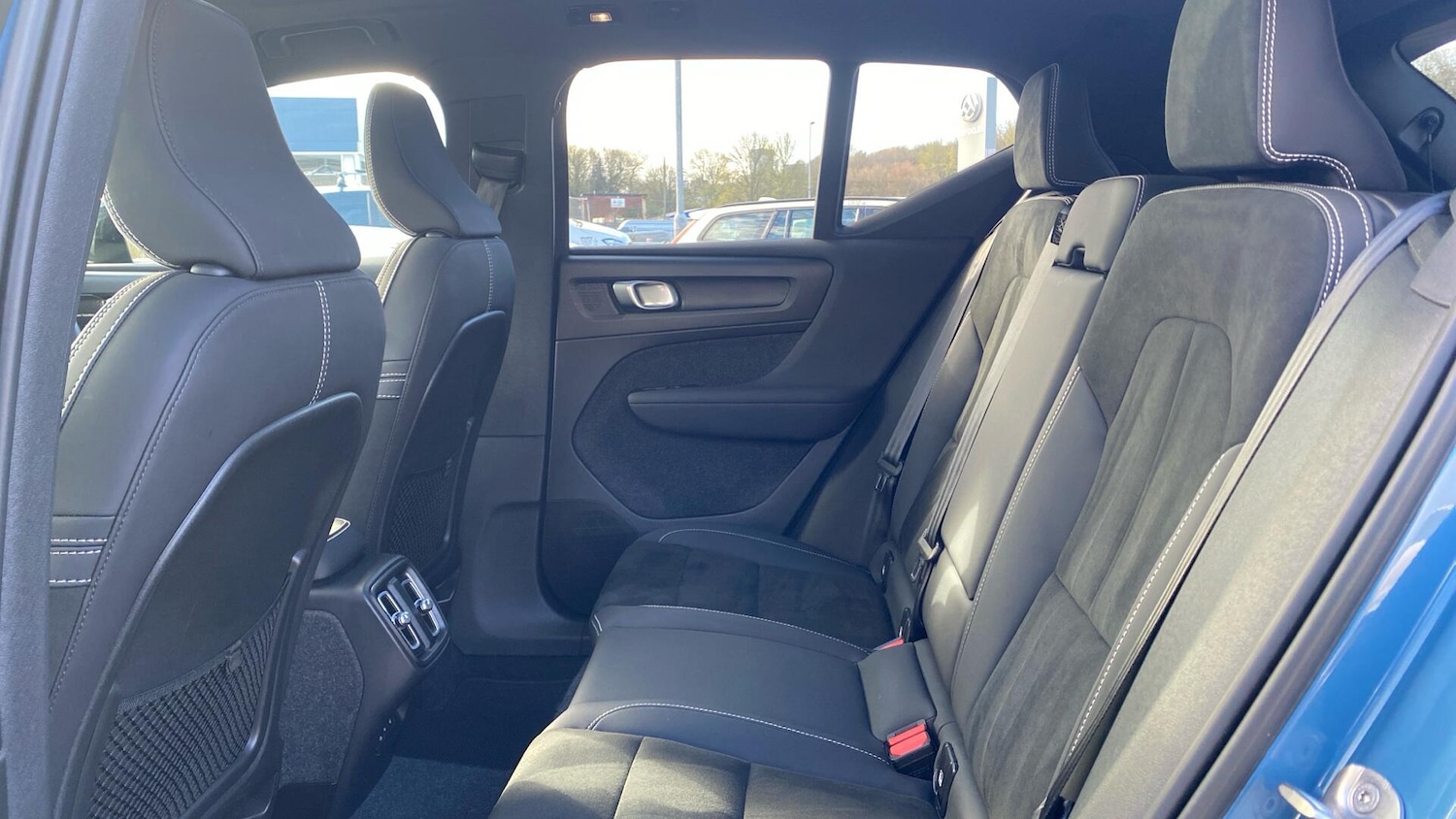 Used Volvo XC40 2023 for sale - 78086111: Photo 33