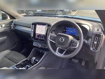 Used Volvo XC40 2023 for sale - 78086111: Photo