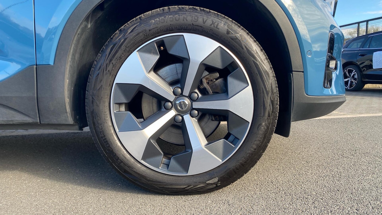 Used Volvo XC40 2023 for sale - 78086111: Photo 9