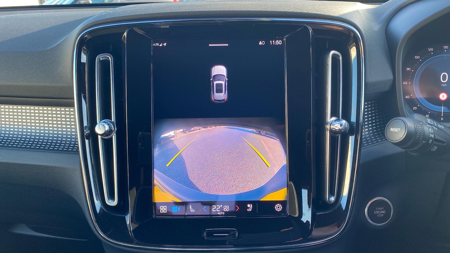 Used Volvo XC40 2022 for sale - 77163476: Photo 34