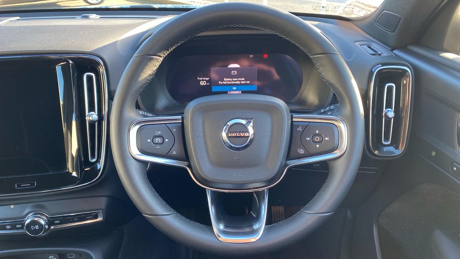 Used Volvo XC40 2022 for sale - 77163476: Photo 39