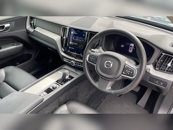Used Volvo XC60 2023 for sale - 75609226: Photo