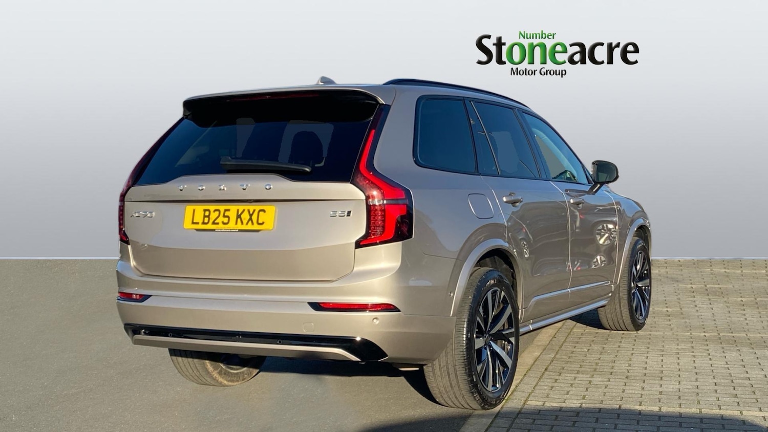 Used Volvo XC90 for sale - 77768641: Photo 2