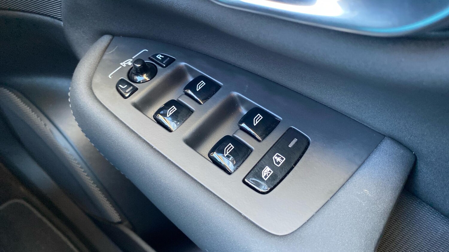 Used Volvo XC90 for sale - 77768641: Photo 24