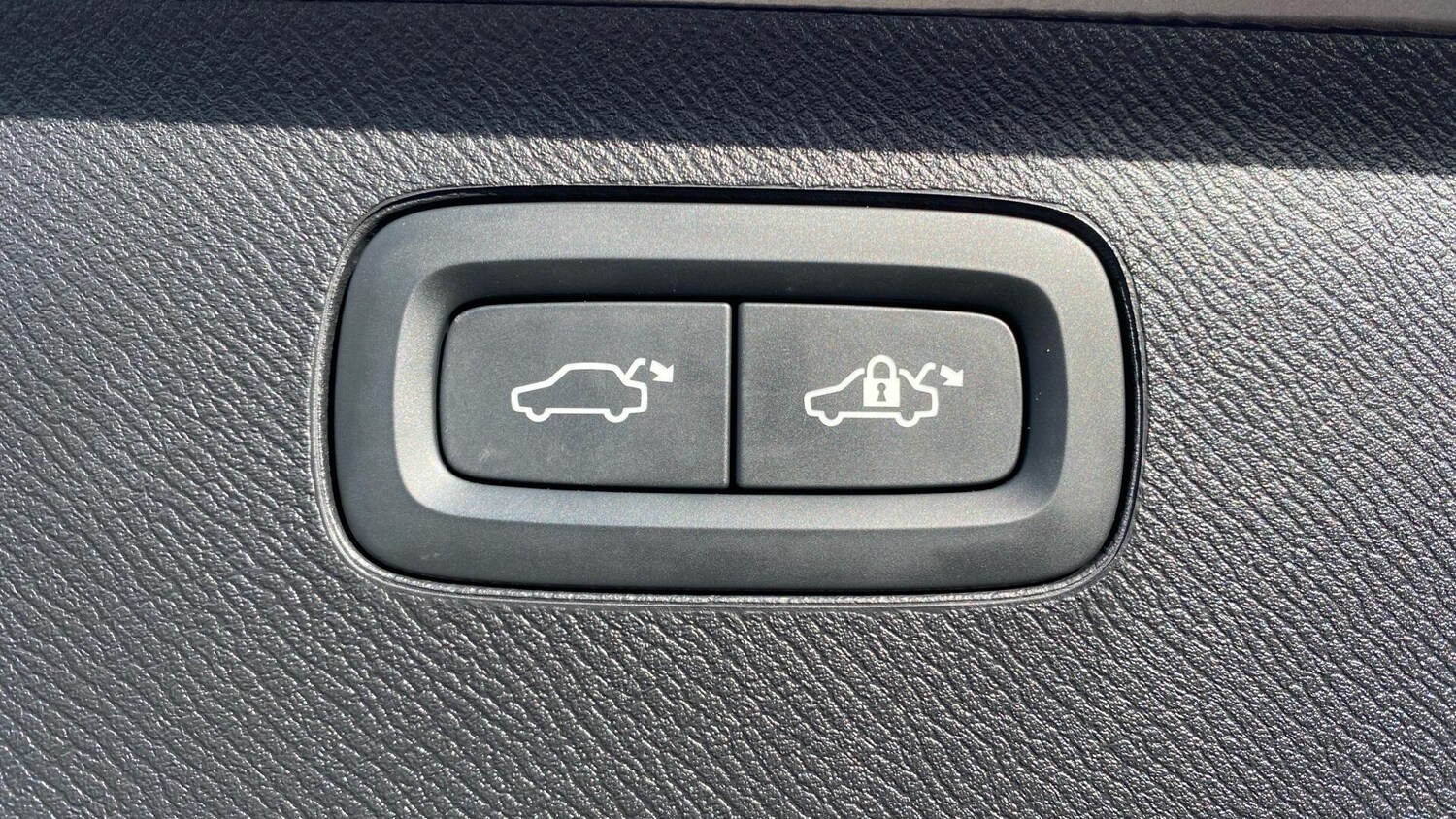 Used Volvo XC90 for sale - 77768641: Photo 35