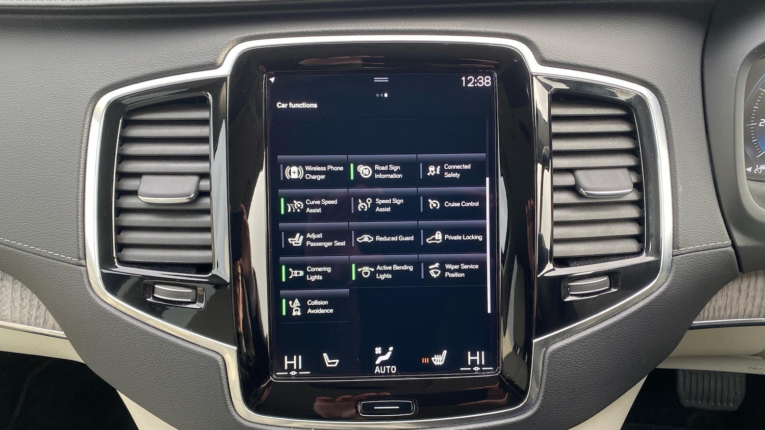 Used Volvo XC90 2021 for sale - 76633729: Photo 17