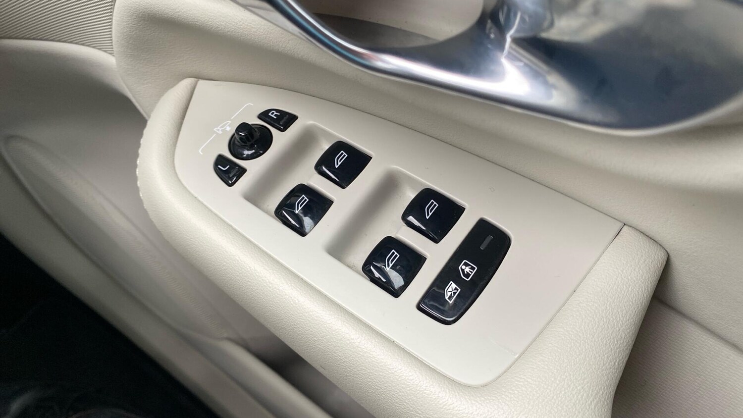 Used Volvo XC90 2021 for sale - 76633729: Photo 25