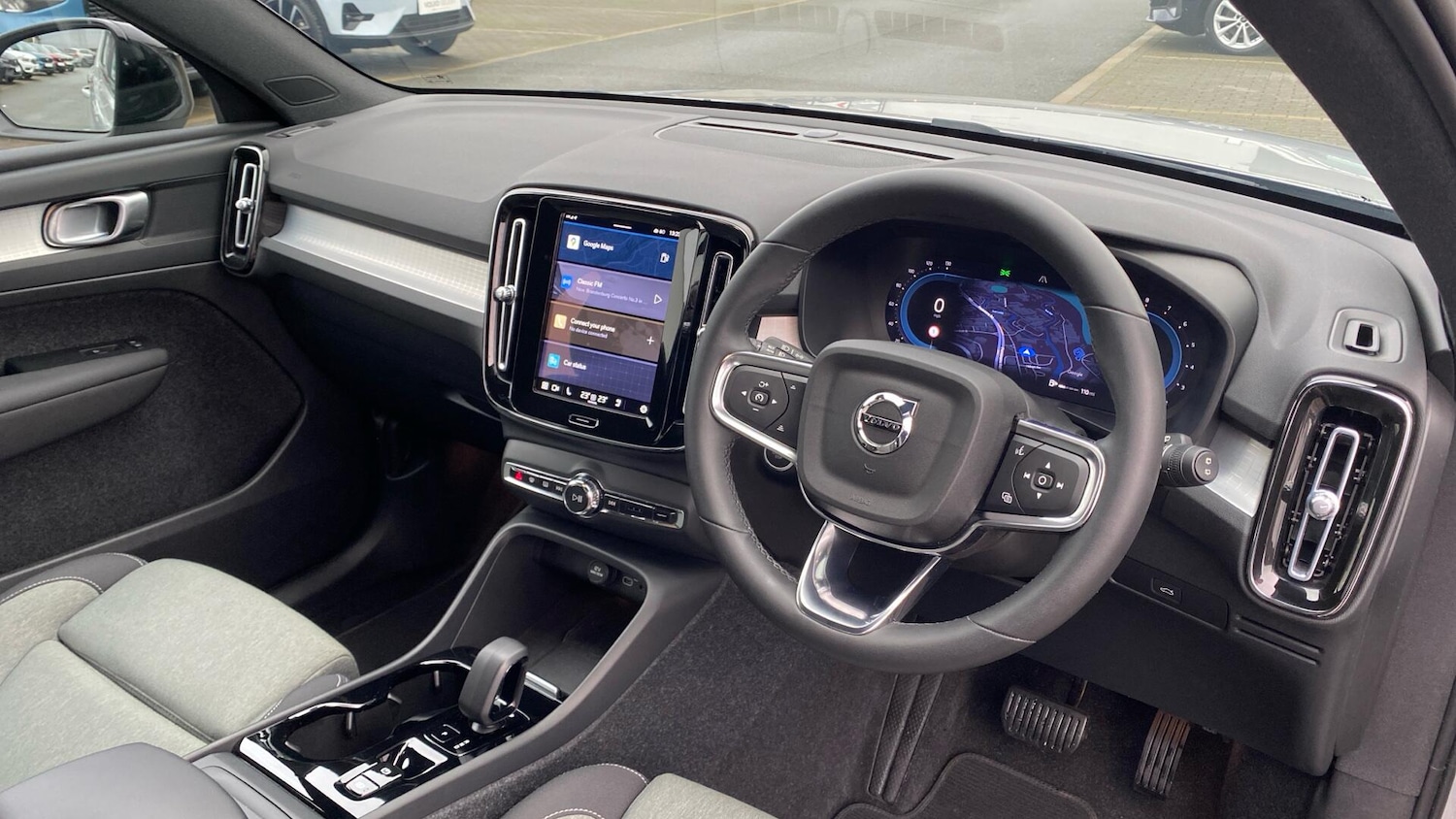 Used Volvo XC40 2023 for sale - 77266702: Photo 10