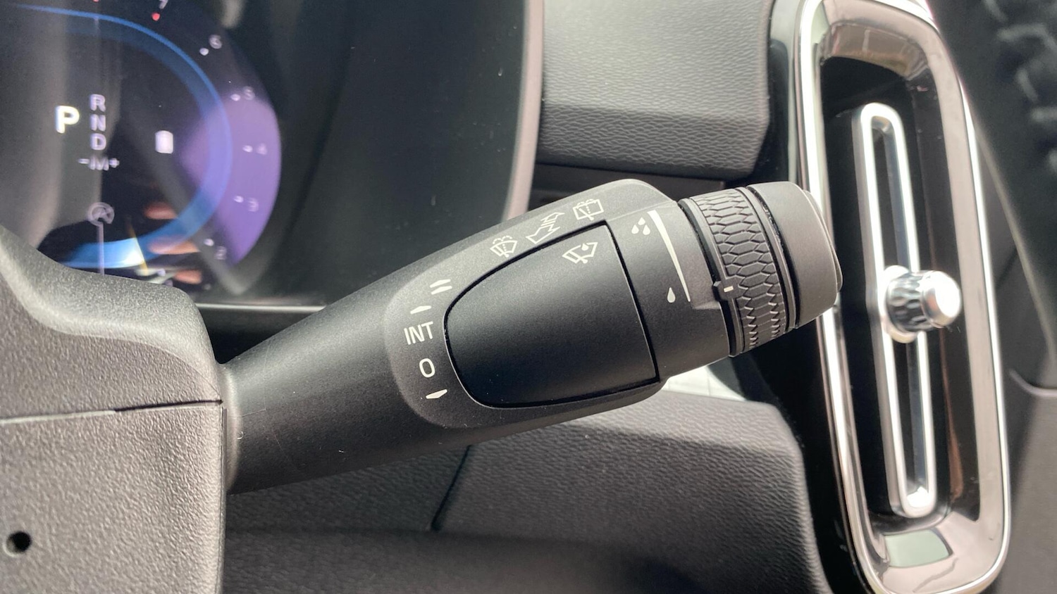 Used Volvo XC40 2023 for sale - 77266702: Photo 19