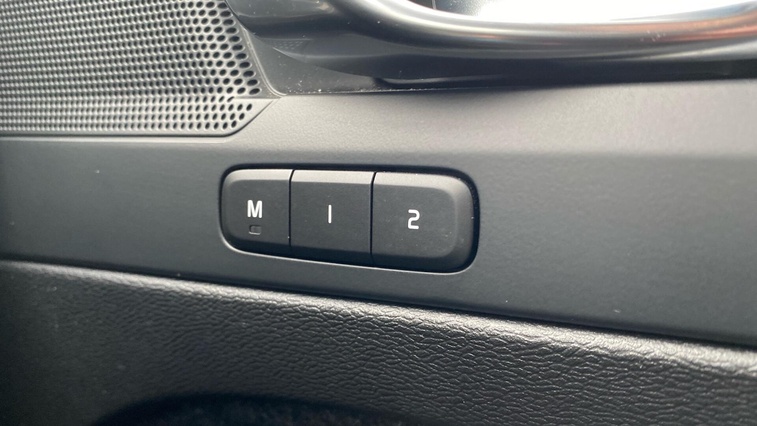 Used Volvo XC40 2023 for sale - 77266702: Photo 21