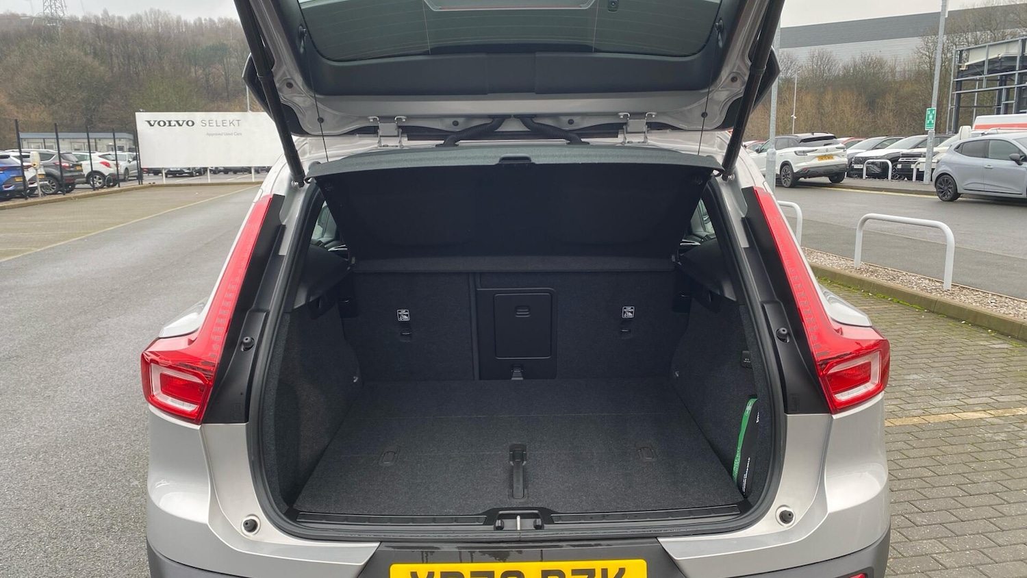 Used Volvo XC40 2023 for sale - 77266702: Photo 36