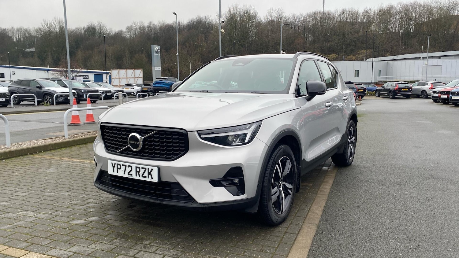 Used Volvo XC40 2023 for sale - 77266702: Photo 4