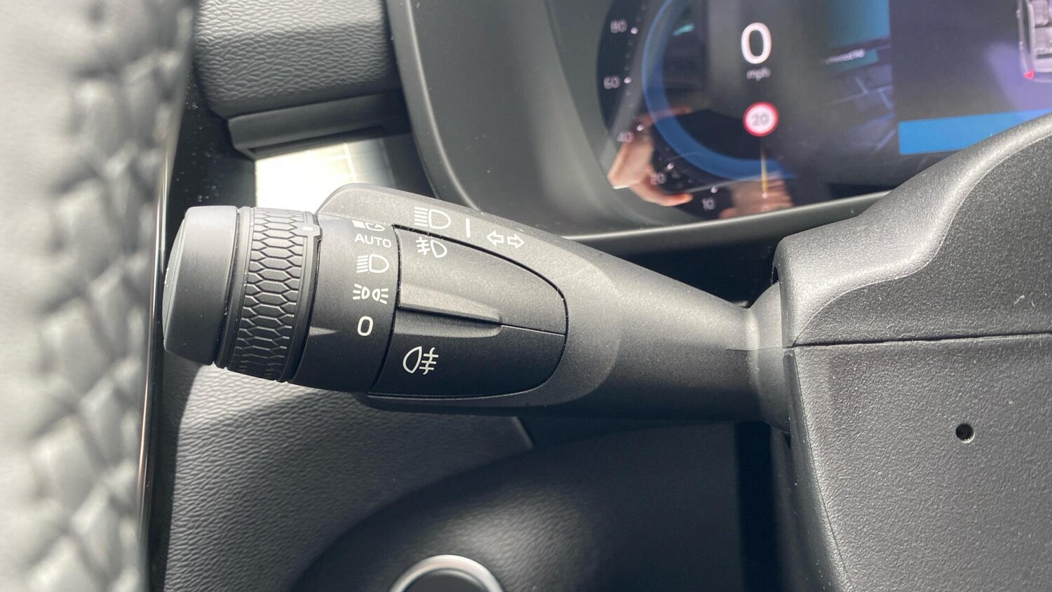 Used Volvo XC40 2022 for sale - 78147772: Photo 16