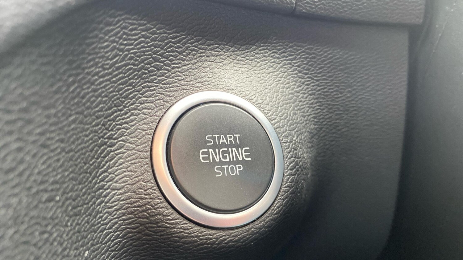 Used Volvo XC40 2022 for sale - 78147772: Photo 21