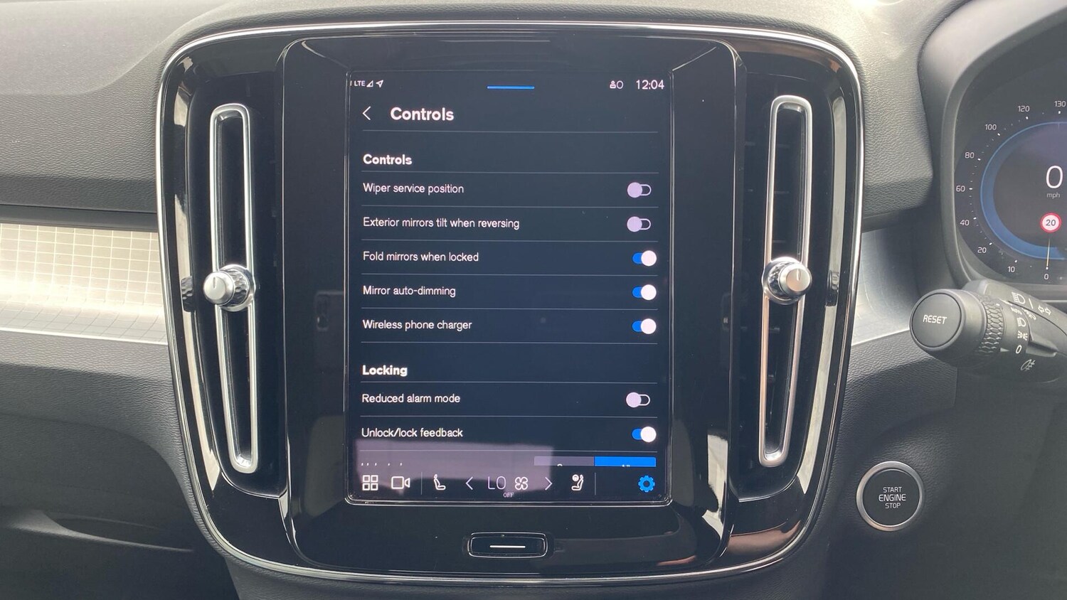 Used Volvo XC40 2022 for sale - 78147772: Photo 33